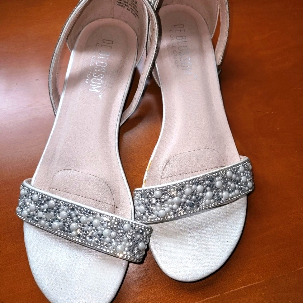 Dress sandals